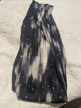 Black & White Tie-Dye Scarf with Sparkle Dots 38” Round